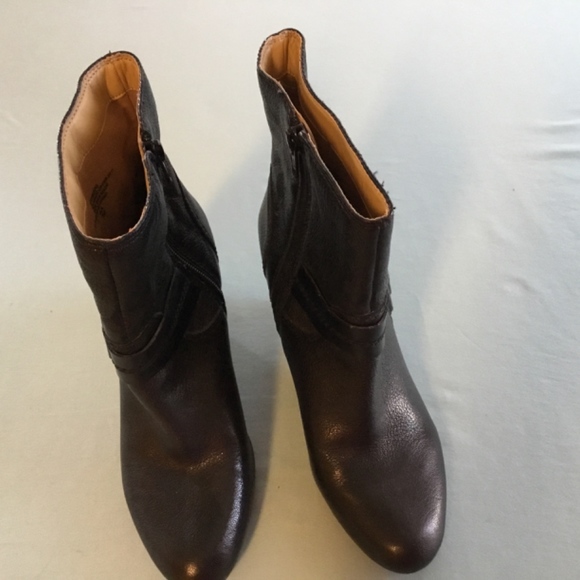 Nine West boots - Picture 4 of 6